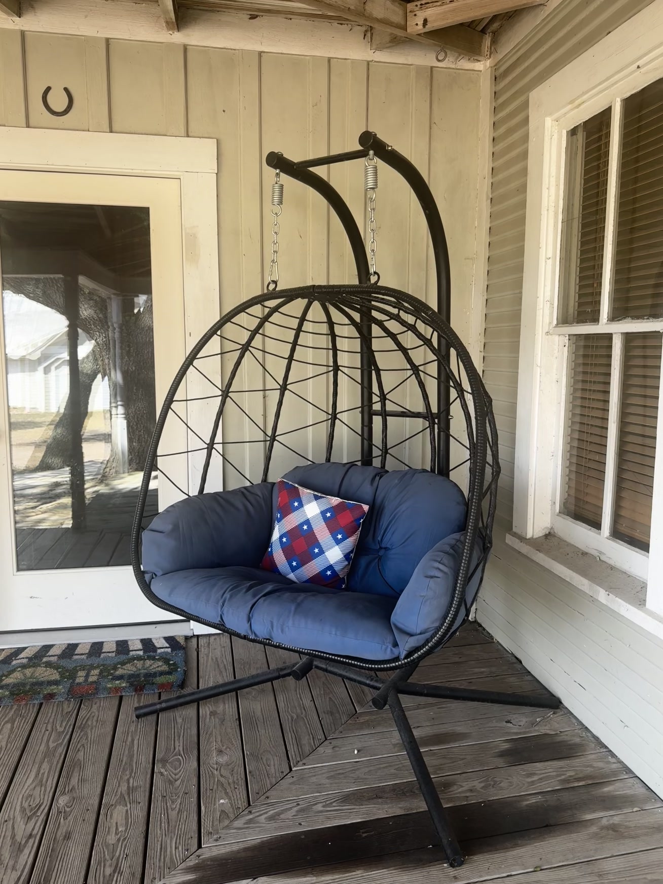 Hanging Egg Chair